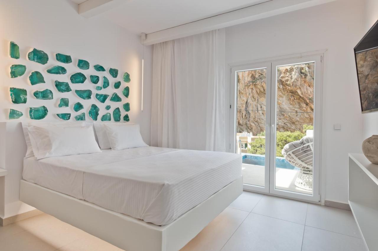 Enilion Luxury Suites 키라파나기아 외부 사진