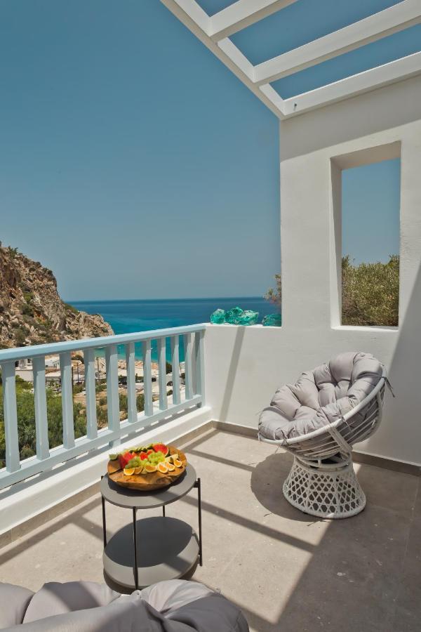 Enilion Luxury Suites 키라파나기아 외부 사진