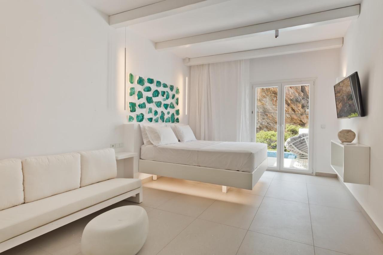 Enilion Luxury Suites 키라파나기아 외부 사진