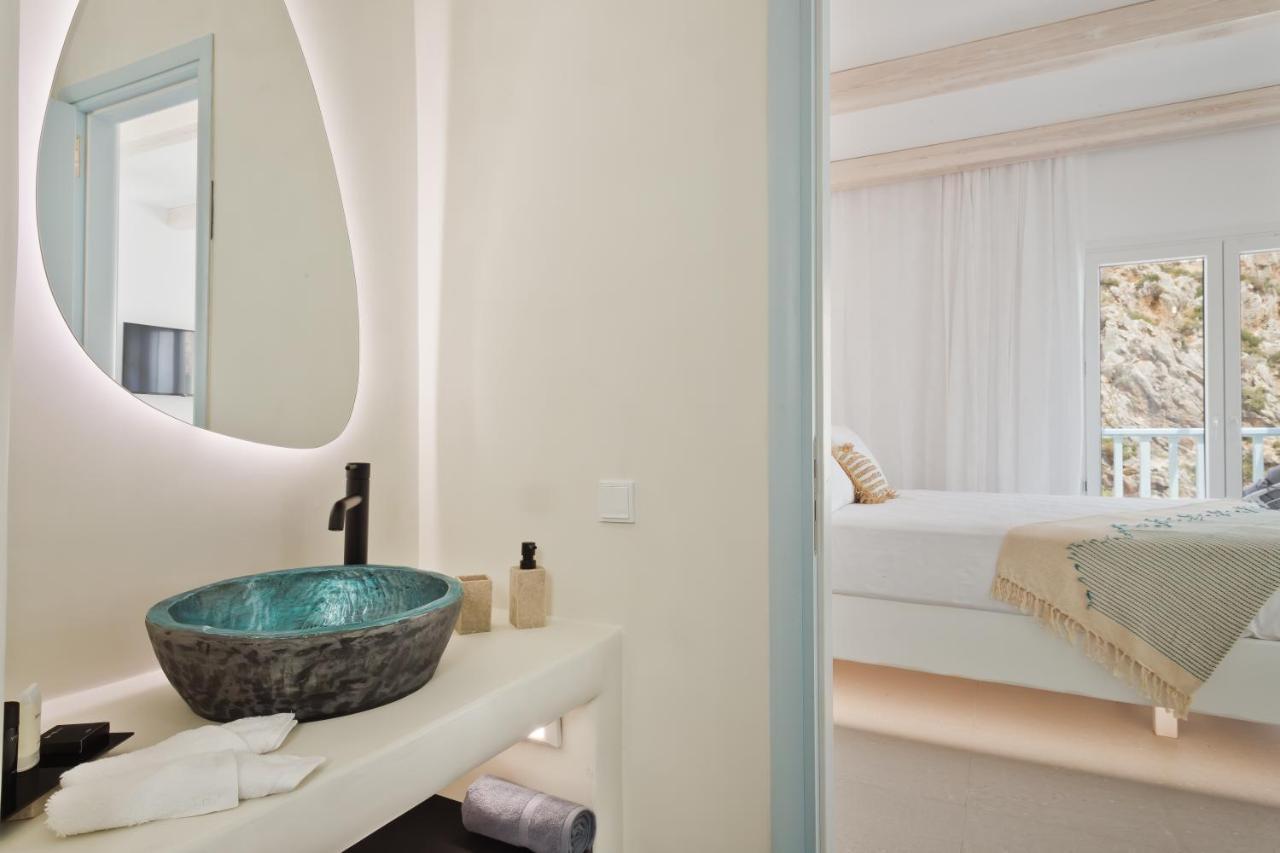 Enilion Luxury Suites 키라파나기아 외부 사진