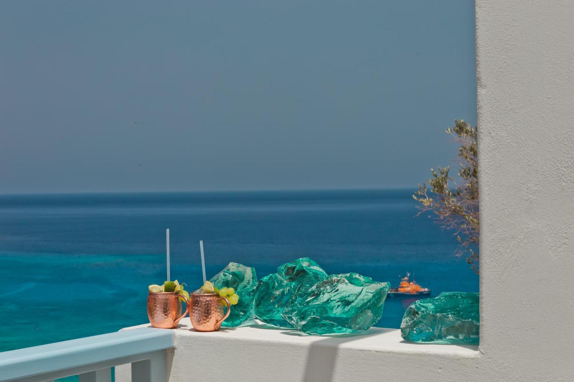 Enilion Luxury Suites 키라파나기아 외부 사진