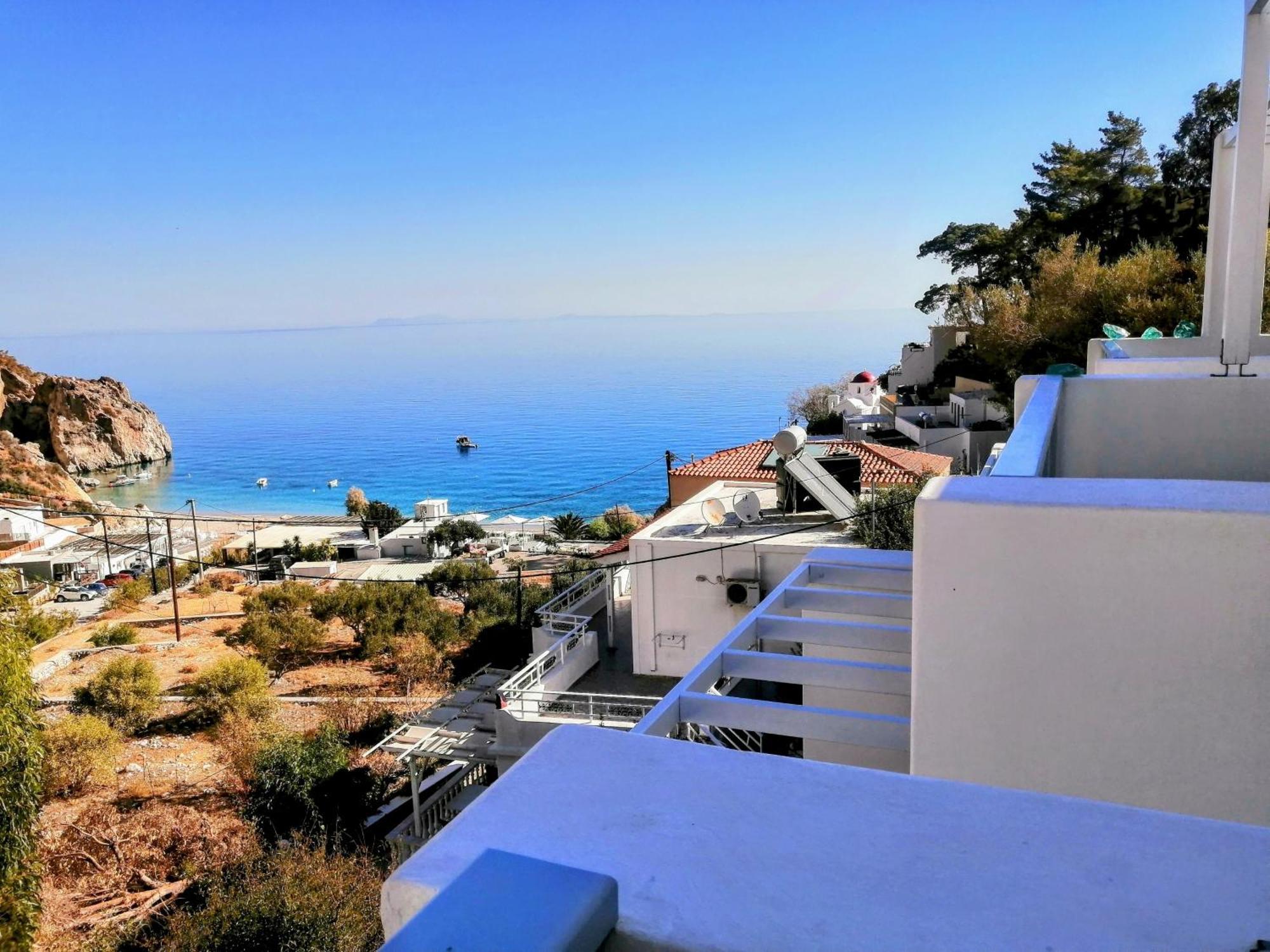 Enilion Luxury Suites 키라파나기아 외부 사진